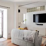 Penarth/Cardiff Bay: Deluxe Flat: 10 Mins To City!