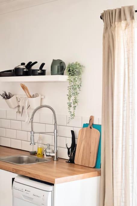 Apartment Penarth/cardiff Bay: Deluxe Flat: 10 Mins To City! Cardiff